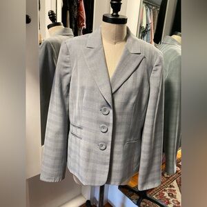 EVAN PICONE Woman’s Navy Blue Patterned Blazer - Size 14